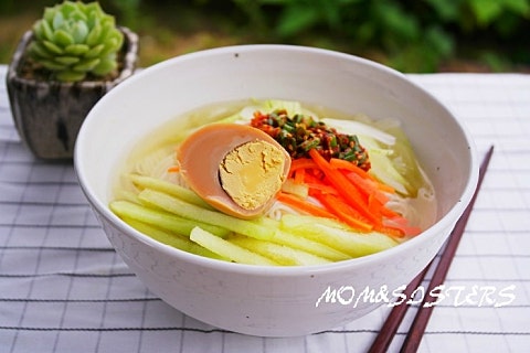 오늘잔치국수 이미지