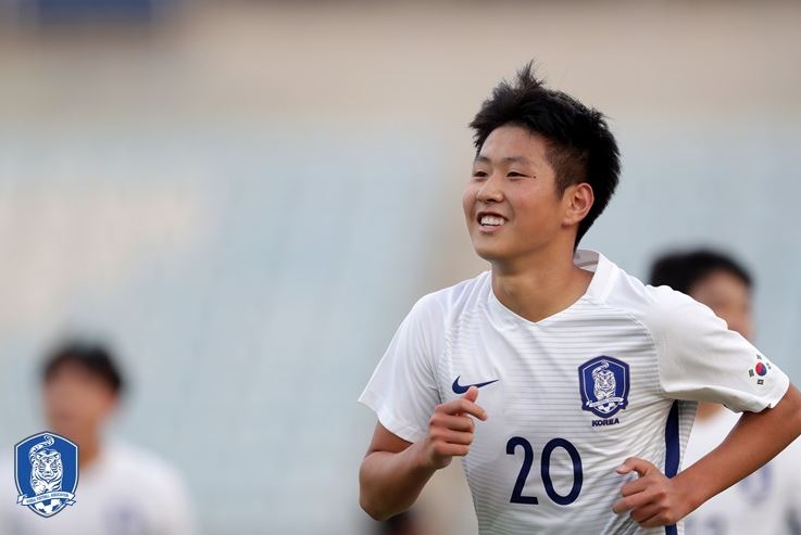  'TV날아라 슛돌이'출신 이강인, 스페인의 국적이적 러브콜? 네티즌 찬반논란