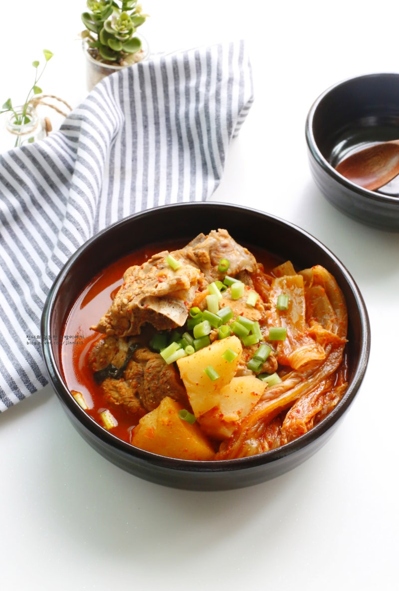 백종원 감자탕 황금레시피 묵은지를 더해 더 맛있네~ : 네이버 블로그