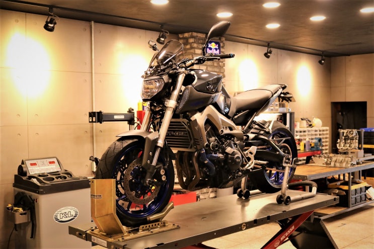  2014년식 야마하 MT-09 작업완료!