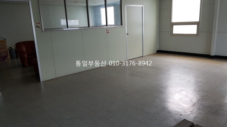  봉암동 상가, 공구상가 매매 - 산업용재백화점 전용 120(36.2) 주차장별도. 사무실, 판매시설 급매매 1억