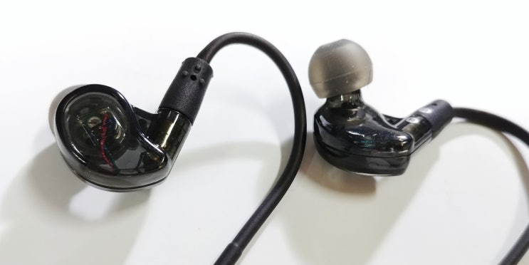  미오디오 Mee audio M6 PRO GEN 2 일하면서 간단히 들어보고 있습니다.