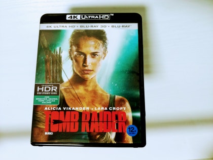 아르파드 부송 크리스틴 스콧 토마스