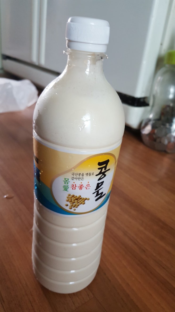  이두부야 콩물 / 진하게 뽑아내서 맛도 있고 속도 편하네요.