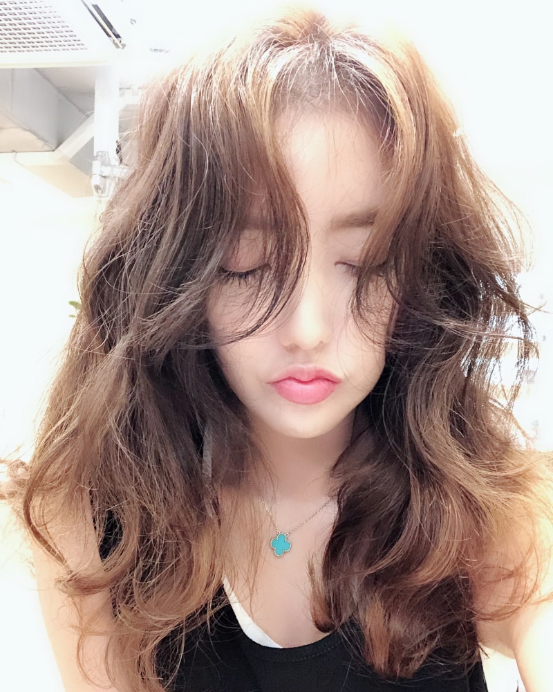 박신혜, '여의도 마녀'에서 스무살 신입으로 변신..'언더커버 미쓰홍' 출격 | 맥스무비, image size:800x1000