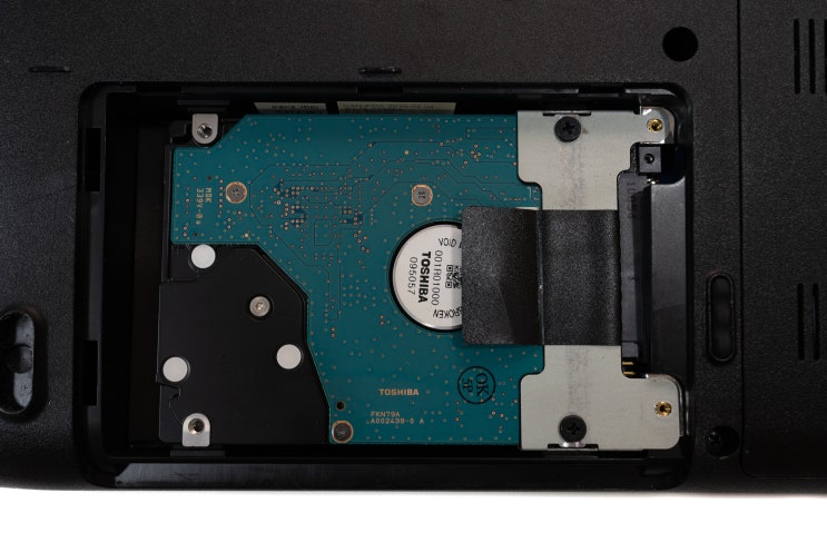노트북 SSD 교체 가이드 - 오래된 노트북 속도 향상 방법