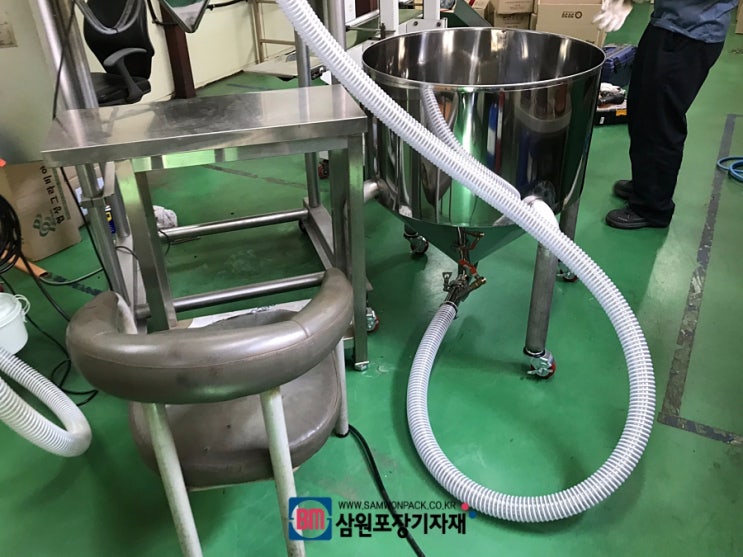  원두 진공이송기와 자동계량기를 맥솔에 납품했습니다[삼원포장기자재]