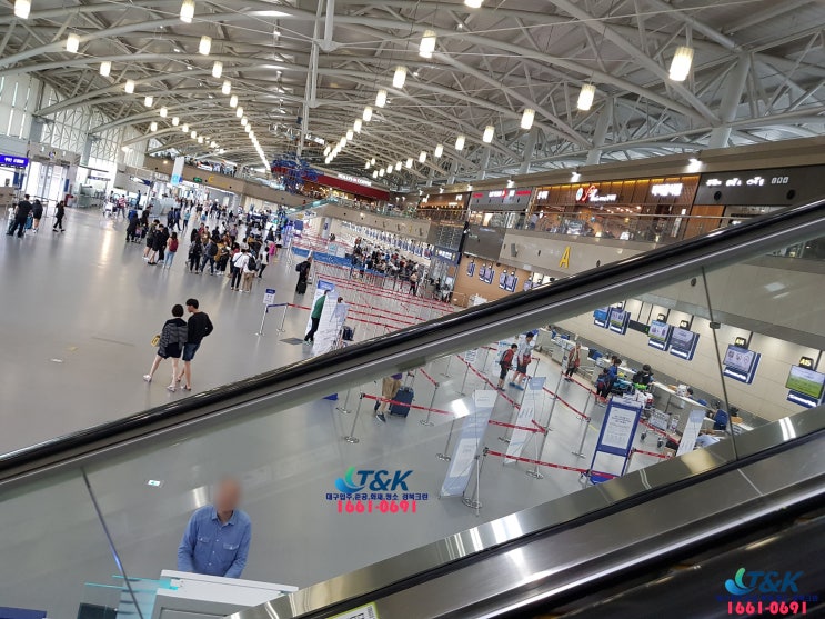  대구준공청소 김해공항 통신사 로밍센터 데코타일 왁스시공