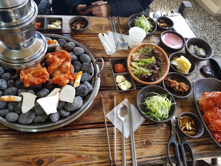  춘천 맥반석 닭갈비 '참나무숯불닭갈비'