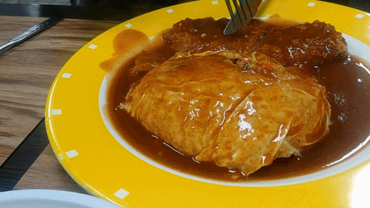  부산진구 서면시장에 있는 티파니돈까스를 털어봤습니다.