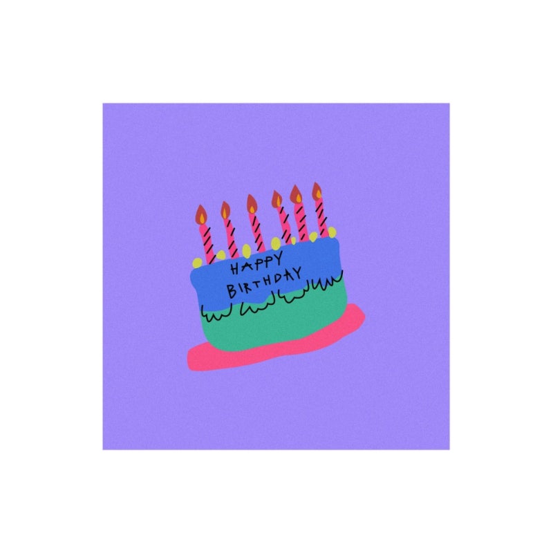 보라색 생일 축하 표시