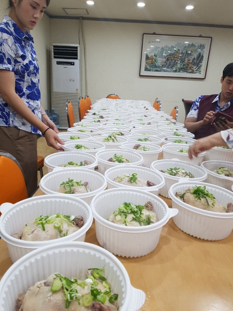 독거어르신께 삼계탕을 배달해드렸다 독거어르신께 삼계탕을 배달해드렸다