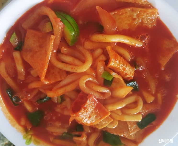  궁물푸드, 누들떡볶이 먹어요!