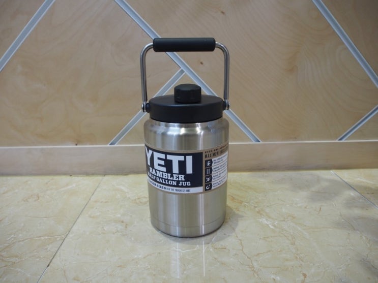  YETI RAMBLER HALF GALLON JUG 예티 램블러 하프 갤런 저그