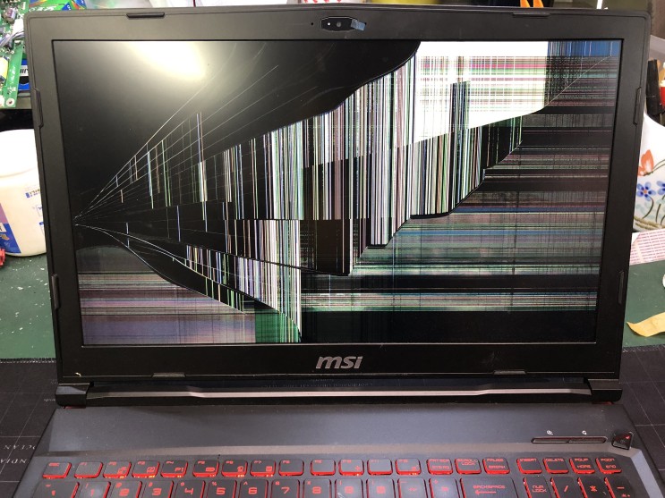 MSI Notebook PC MS-16P6(GL63) 15.6inch 액정이 파손되었어요~ 수리되나요?(포항북구MSI노트북액정수리-아이콘컴퓨터TV서비스)