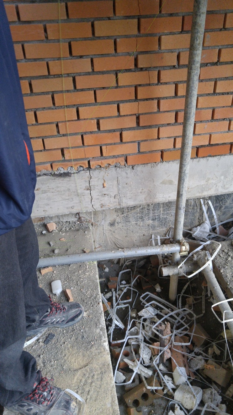  익스펜션 조인트 커버 EXPANSION JOINT COVER  미시공 사례