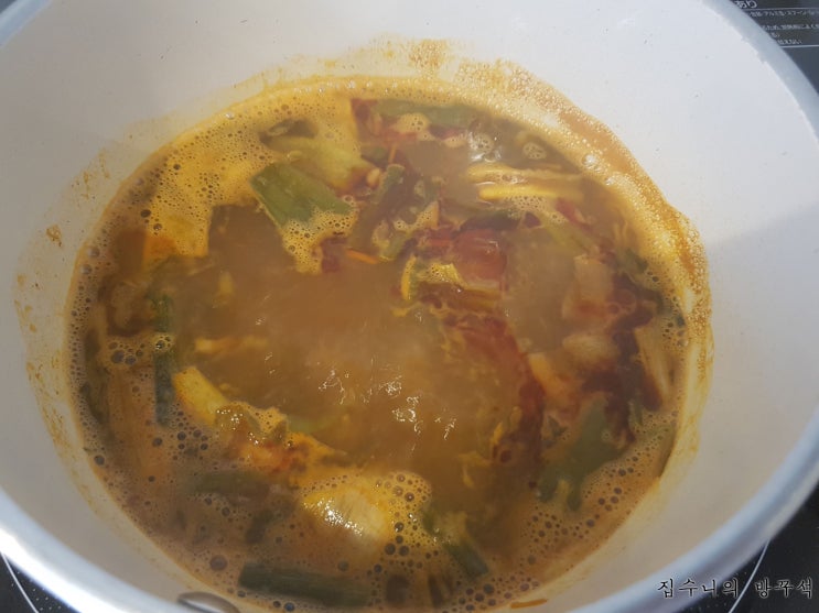  [일본워홀] 27日 집순집순 / 점심 : 육개장 / 저녁 : 토마토, 오일파스타 / 시모키타자와로 코코사러