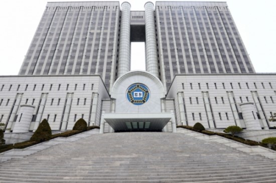 法 "지입차주라도 사용자 지휘ㆍ감독 아래 일했다면 산재 보험 대상" 法 "지입차주라도 사용자 지휘ㆍ감독 아래 일했다면 산재 보험 대상"