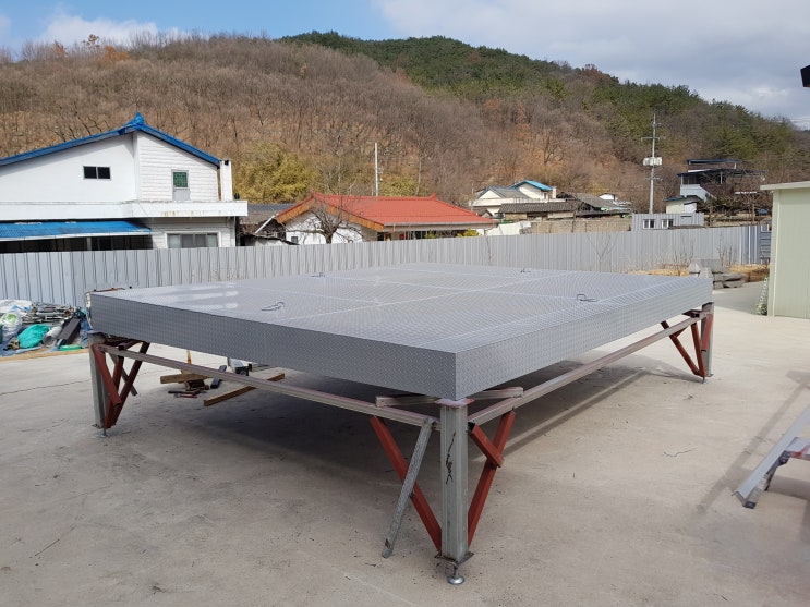  장비반입구 커버
