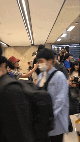  7월 31일 일상, 실시간 김포공항 엑소 입국 현장 , 엑소 실물
