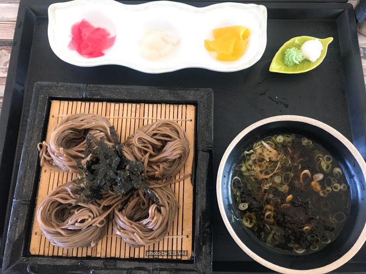  [포항/송라] 1시간 웨이팅은 기본! 줄서서 먹는 메밀소바집 '반송정국시'