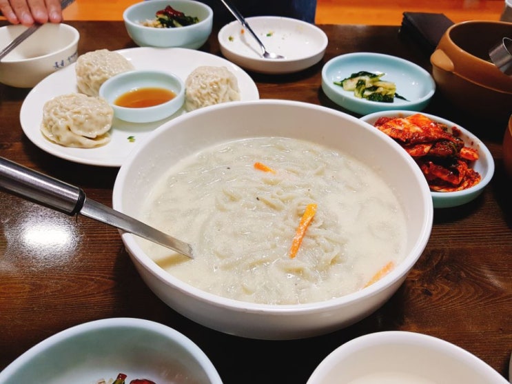  홍제동 맛집 오서방 들깨나드리 들깨칼국수 바지락칼국수 왕만두 녹두빈대떼 주차 회식장소 그랜드힐튼호텔서울 주변 맛집 홍제 칼국수
