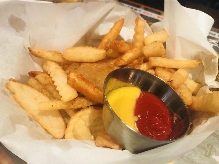 광주 용봉동 술집, 와바 WA BAR에서 시원한 생맥주 한잔! 광주 용봉동 술집, 와바 WA BAR에서 시원한 생맥주 한잔!