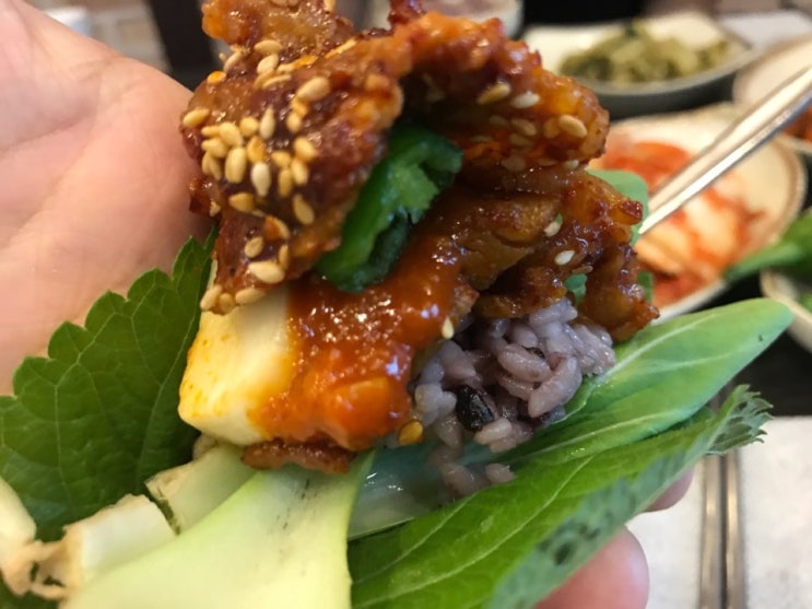  신대방 삼거리 밥집 백반 돼지갈비 쌈밥 "성대골"
