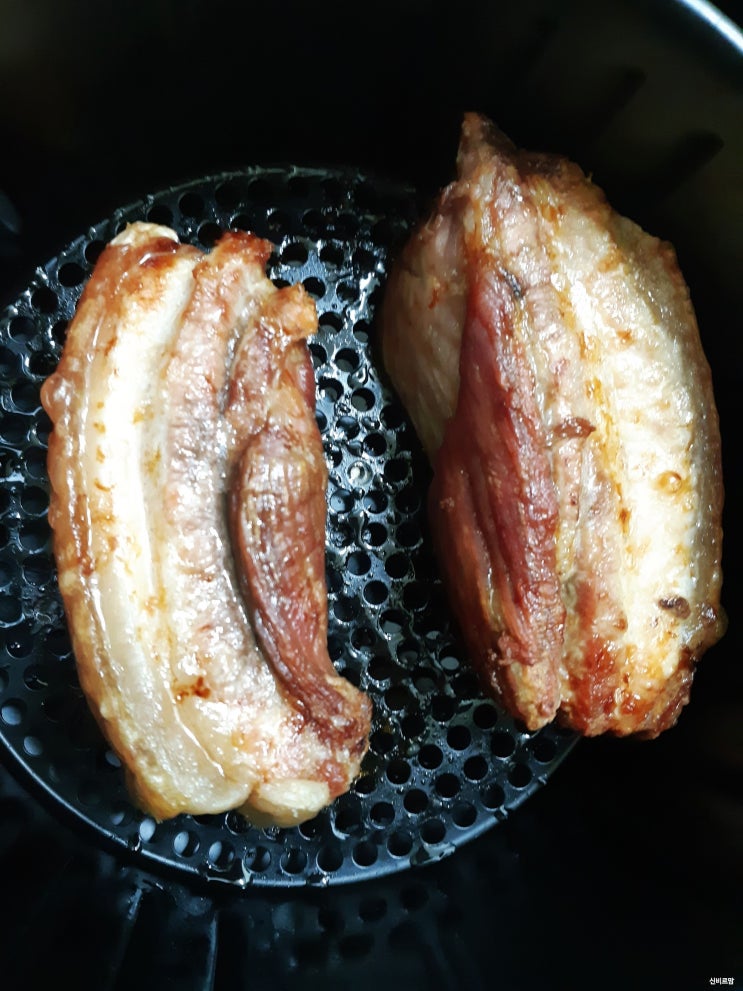  에어프라이어, 통삼겹 해먹기 좋아요^^