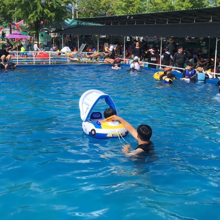  춘천 육림수영장_ 물만난 시준이 :)