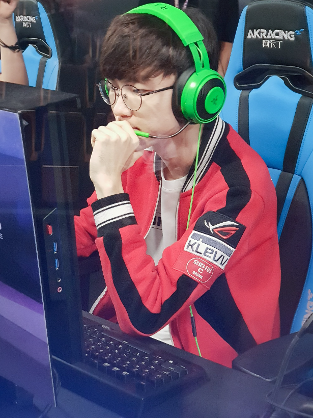 페이커 은퇴 군대 얘기까지 도는게 마음 아프다 페이커 은퇴 군대 얘기까지 도는게 마음 아프다