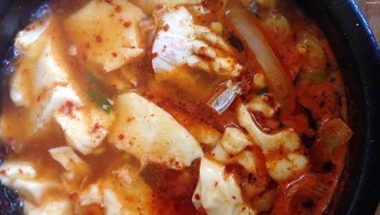  맛있는 아침메뉴 - 순두부찌개