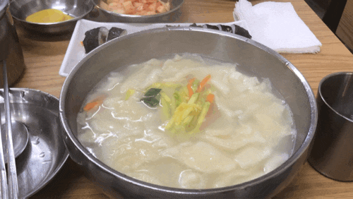  [신촌 맛집] 4000원 가성비 갑! 맛도 좋은 수제비 맛집, 신촌 혼밥하기 좋은 곳 추천, 1988 신촌 수제비