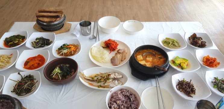  서산 재래식가든 점심 메뉴로 굿! 단골 식당으로 가성비 좋은 돌솥밥 맛있어요