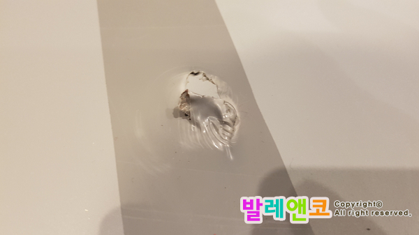  댄스플로어+거울 시공 이렇게 하면 100% 실패한다(충격흡수마루 무용매트 테이프 시공편)