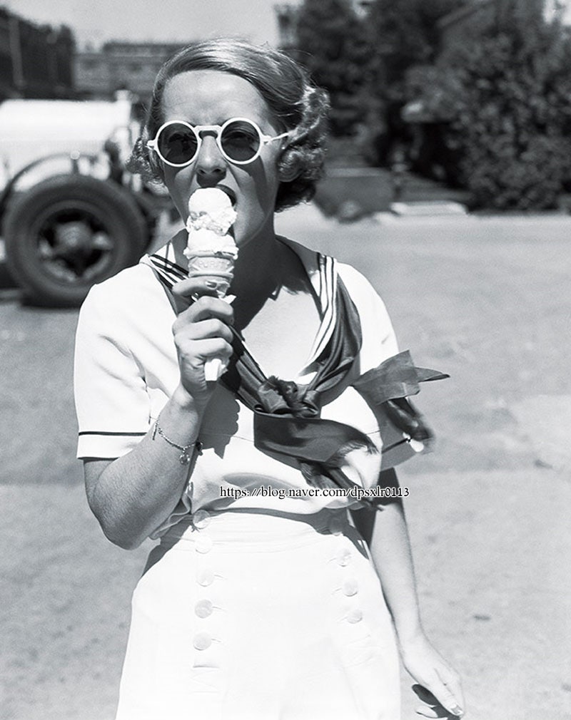 베이비 제인에게 무슨일이 생겼는가? (What Ever Happened to Baby Jane? 1962) Robert Aldrich  : 네이버 블로그, image size:800x1010