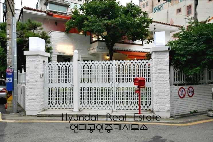  강남 단독주택 사무실임대 - 고급스러운 인테리어, 앞마당정원, 내부 홀 및 룸으로 구성, 냉난방기 완비, 빠른입주 가능, 거주차주차 인수 가능,