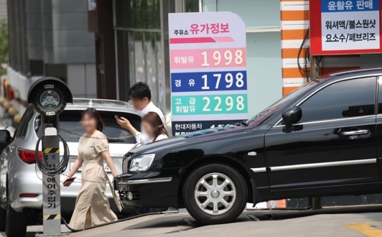 주유소 가기 두려워… 기름값 고공행진 어디까지?