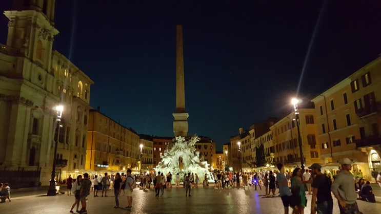 로마 여행, 야경이 예쁜 나보나 광장 밤산책