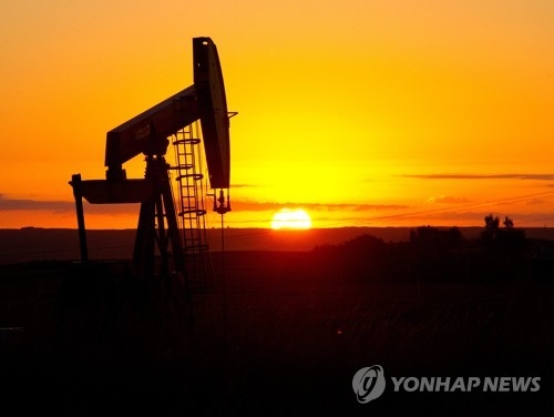 [국제유가] WTI, 0.8% 상승..미국, 이란 제재 전망도 거들어