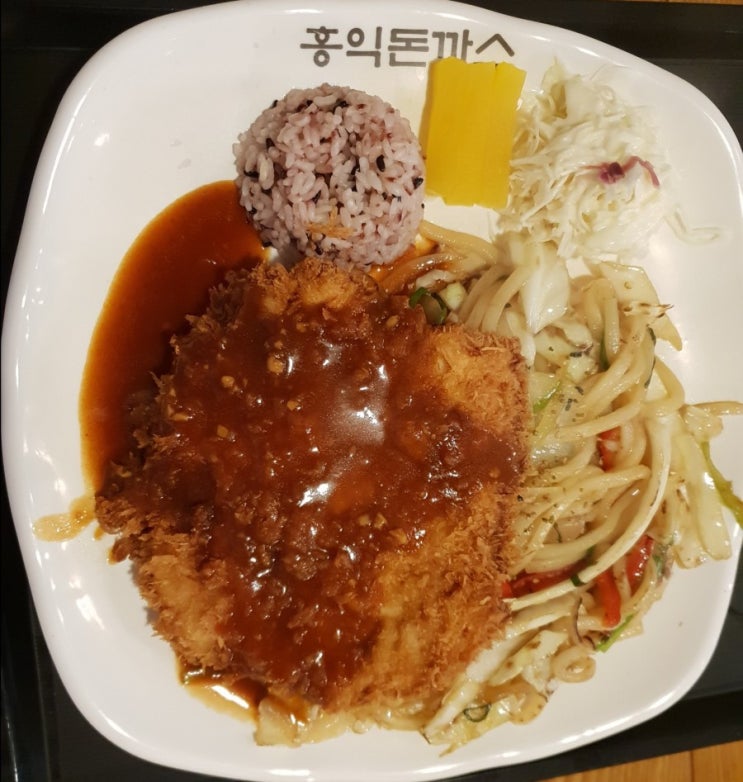  홍익돈까스 칠곡점 깔끔하고 맛있어요