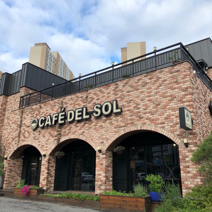  천안 백석동 카페 델솔 (DEL SOL) l 분위기 좋은 카페