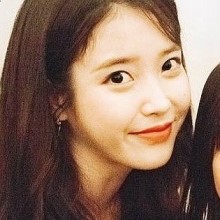  180825 아이유 백댄서 나은비 윤동환 결혼식 축가 사진