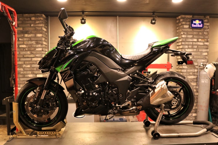  2017년식 가와사키 Z1000 작업완료!