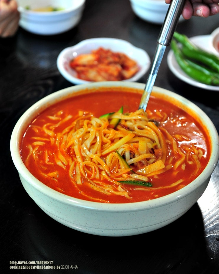  포항 양덕 맛집 손 칼국수는 무조건 여깁니다.(핵진지)