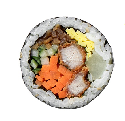  바삭하게 튀긴 돈까스와 상큼한 깻잎이 조화를 이룬 김밥 "돈까스 김밥"