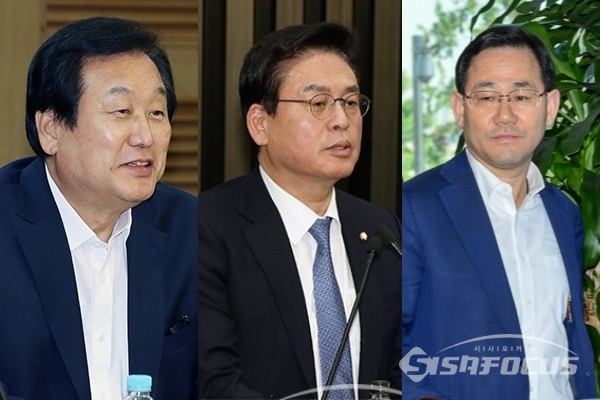 들썩이는 한국당, 일부 의원들 ‘차기 <b>당권</b> 행보’ <b>시동</b>?