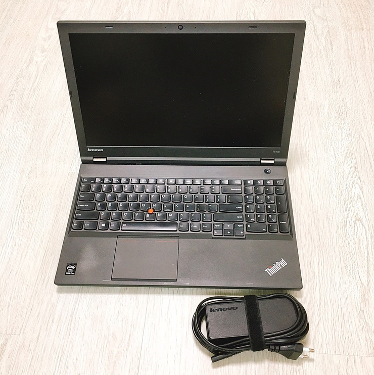 작업실 준비-레노버(lenovo)15.6인치 노트북  더뎌 받았어요^^