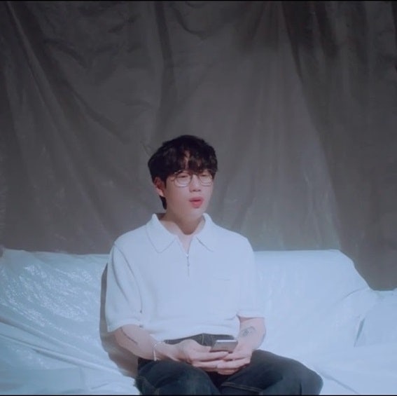 십센치 권정열 안경 휠라 남자 안경 안경테 예쁜데?