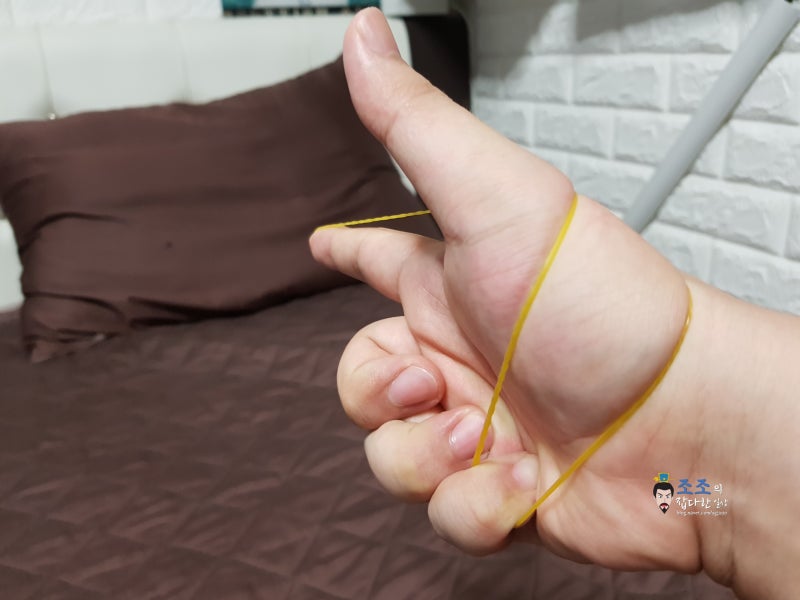 손으로 고무줄총 쏘는 법 (동영상 포함) : 네이버 블로그